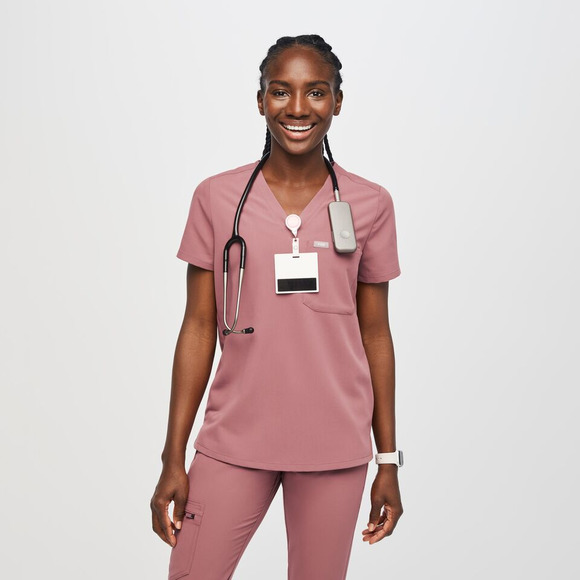 Figs Tops - NEW NWT FIGS Catarina One-Pocket V-Neck Short Sleeve Scrub Top Mauve Pink Small